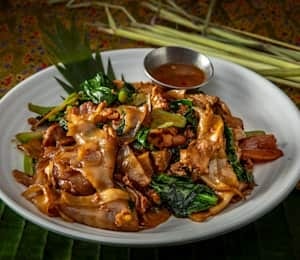 Pad Se Ewe Pork.
