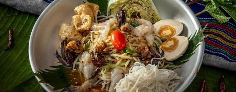 Som Tum Platter.